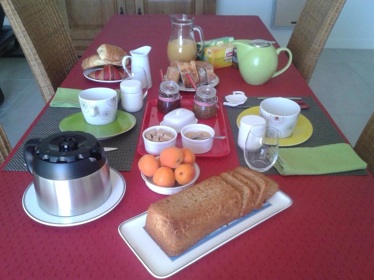 La Recre Bed & Breakfast Restigne Ngoại thất bức ảnh